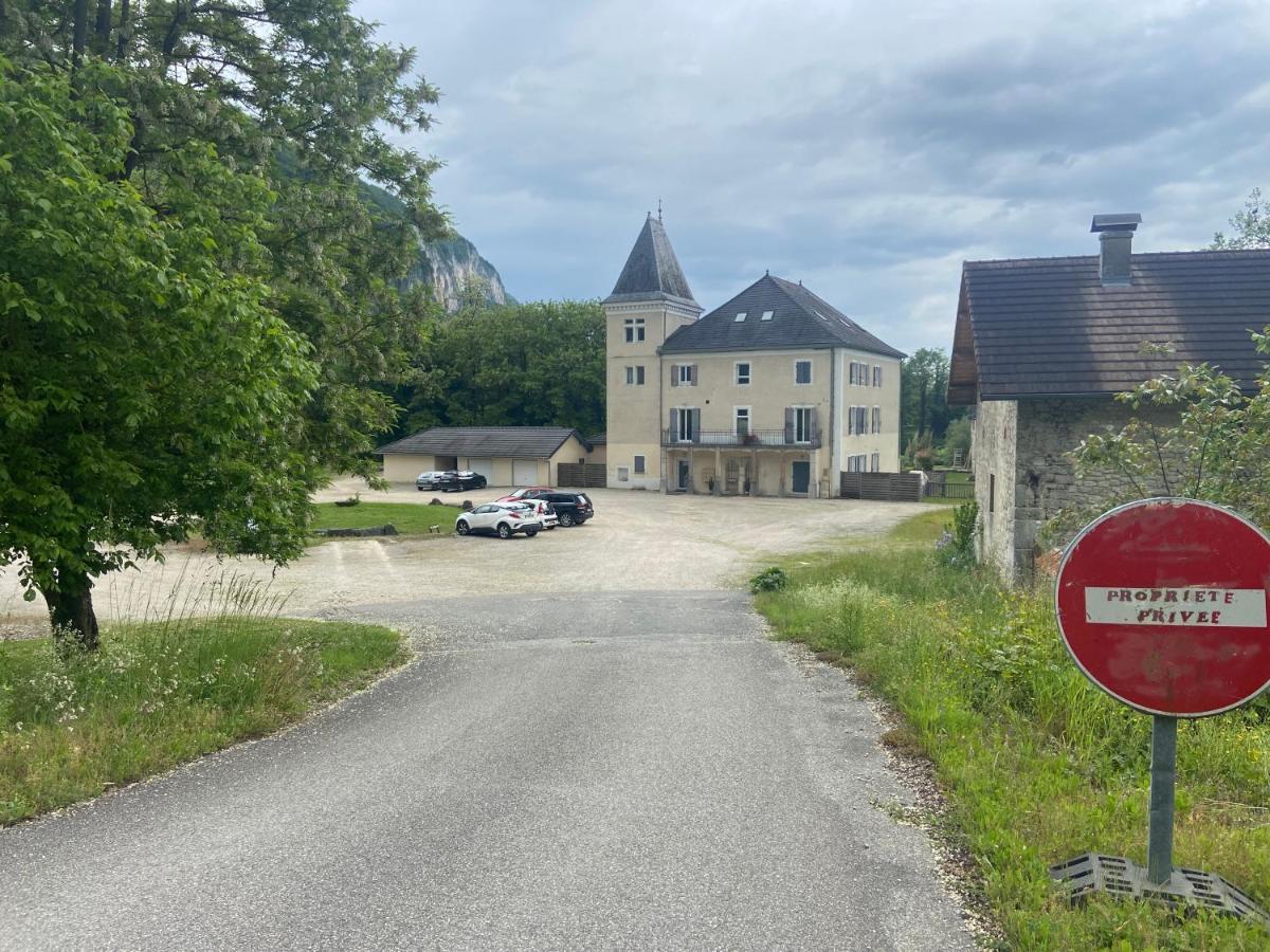 Au Chateau Saint Blaise Virignin Ngoại thất bức ảnh